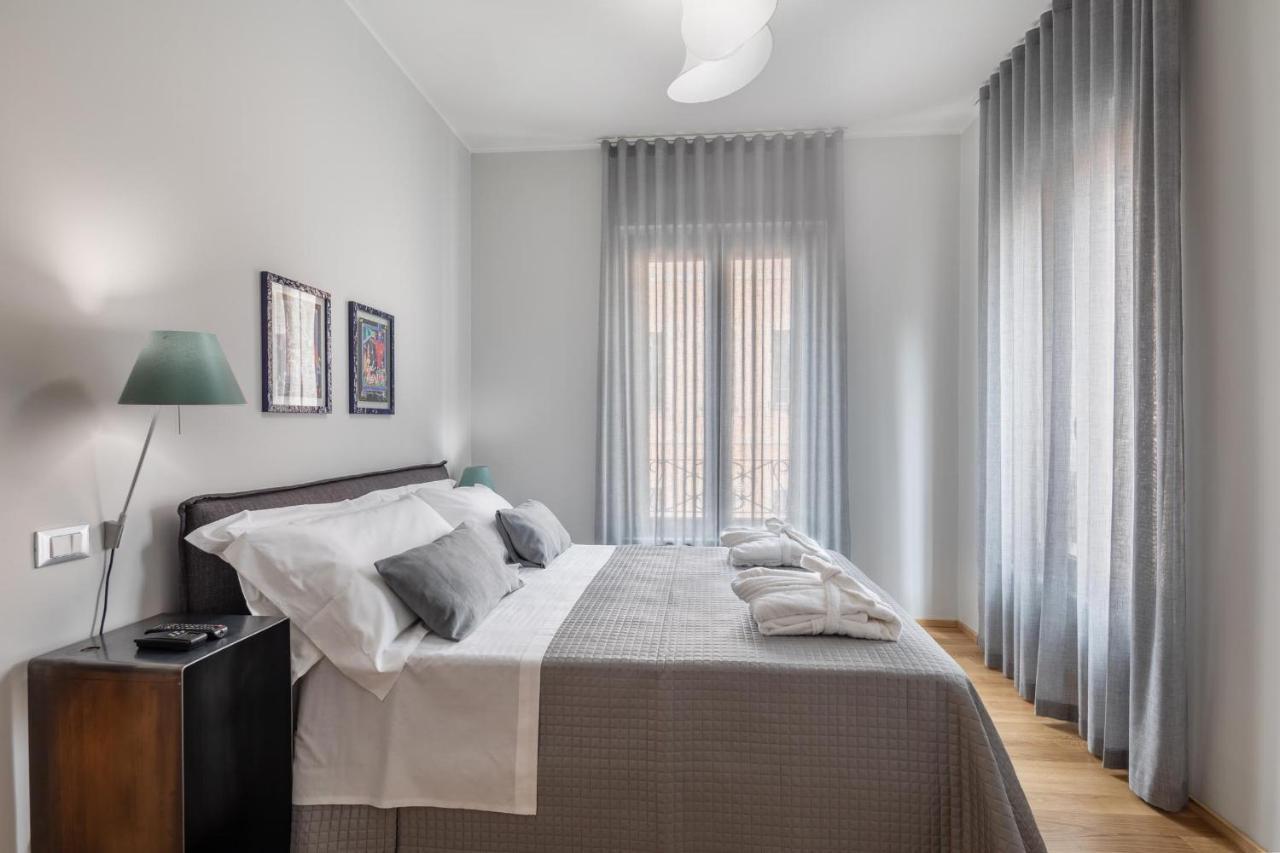 30Cavour Luxury Suites パヴィーア エクステリア 写真