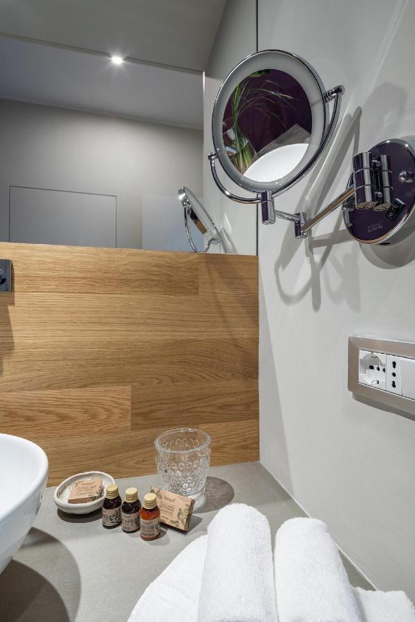 30Cavour Luxury Suites パヴィーア エクステリア 写真